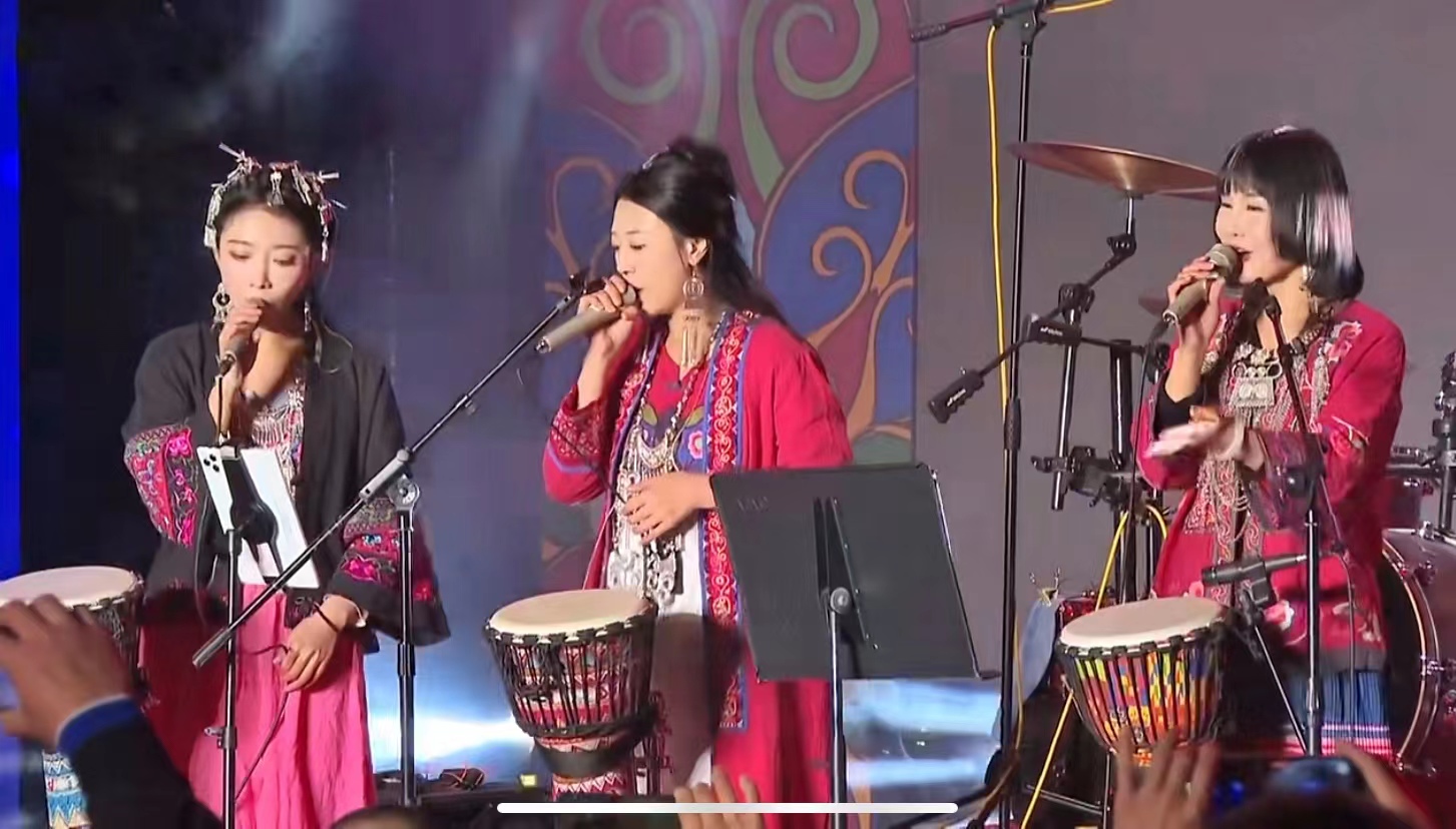 丽江古城跨年狂欢  一起奔赴2024！ (7).jpg