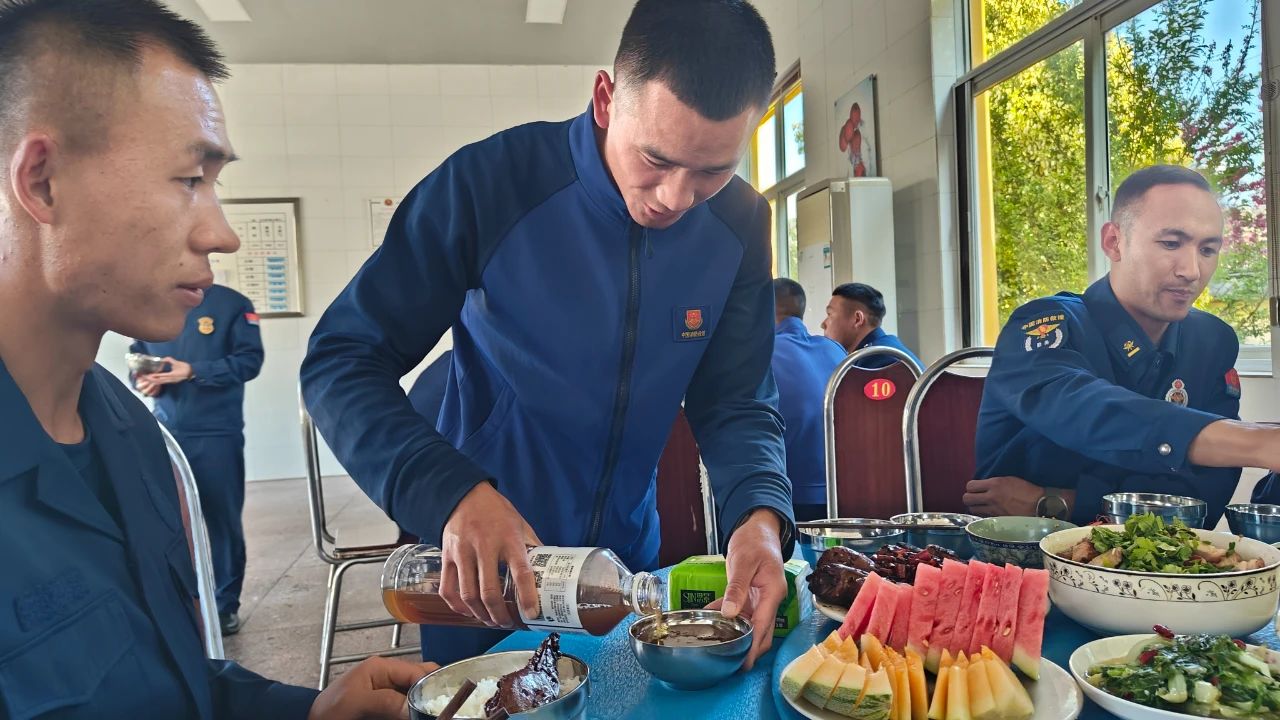 丽江市森林消防支队宁蒗中队暖心“十个一”助力新消防员迈好下队第一步08.jpg