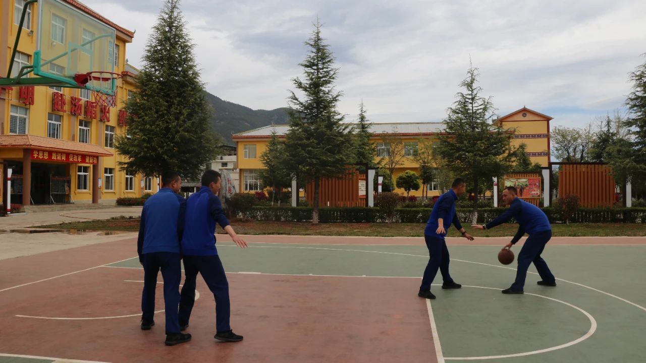 丽江市森林消防支队宁蒗中队暖心“十个一”助力新消防员迈好下队第一步09.jpg