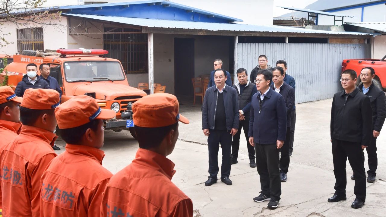 李刚到玉龙县、古城区巡林并调研森林草原防灭火工作1.jpg