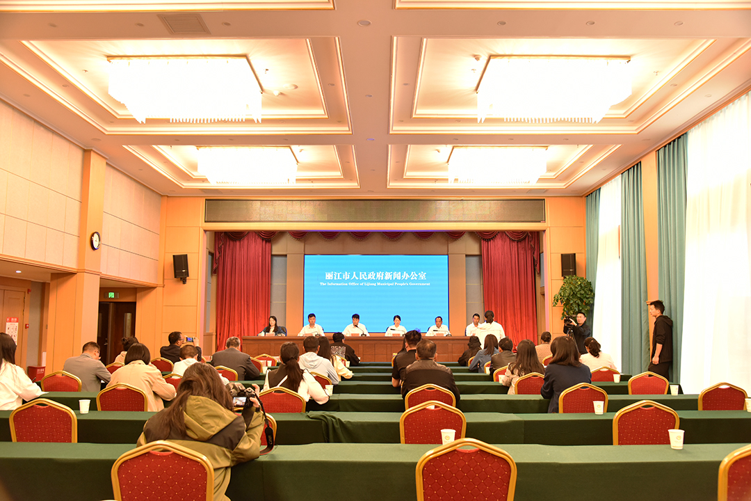 来永胜 过五一 美食美景享不停！ (2).jpg