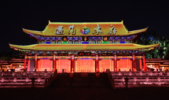 沉浸式夜游木府  换个角度体验丽江古城 (2).png