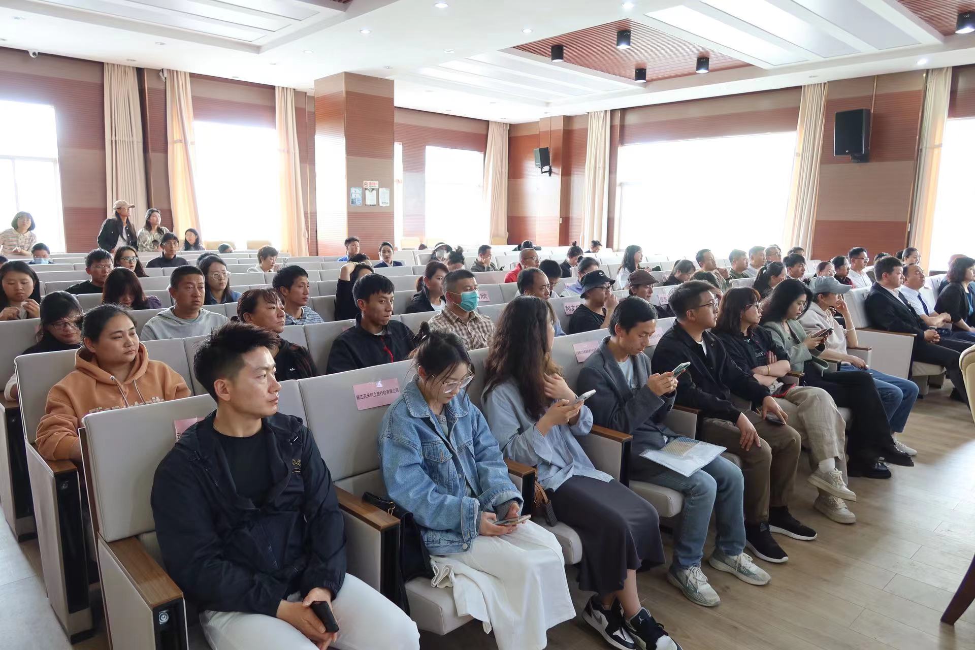 12家文旅企业 39名旅游从业人员受表彰 (7).jpg