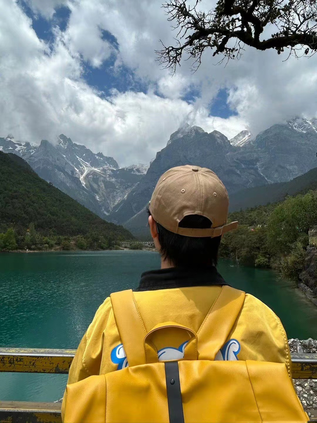 在蓝月谷，我的心随玉龙雪山的云飘荡 (5).jpg