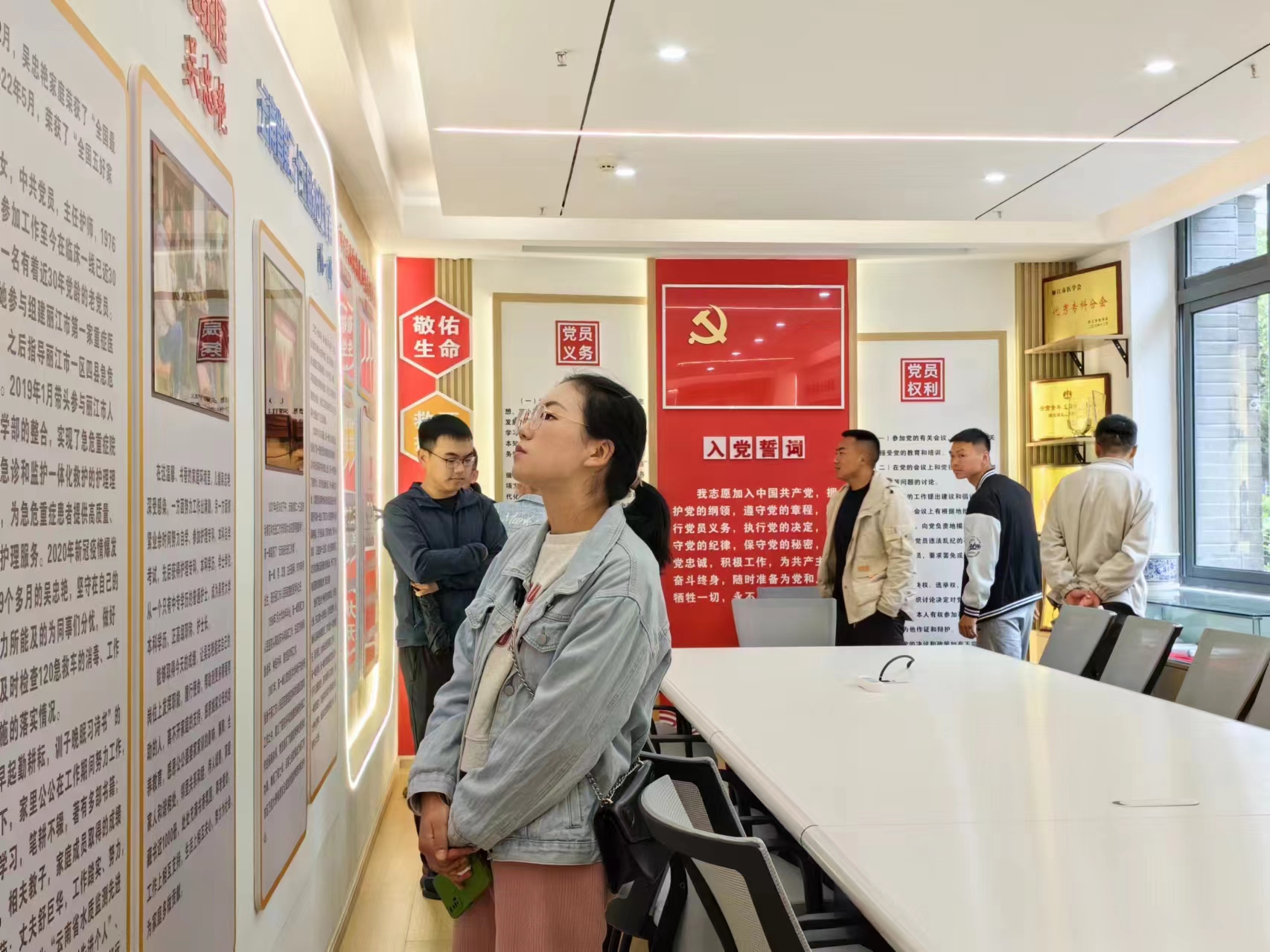 丽江市“青春四季 相宜相悦”之“520‘医’见倾心”青年联谊交友会成功举办05.jpg