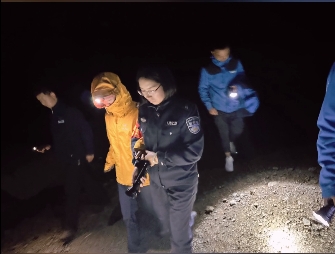 情侣私自徒步困牦牛坪腹地，警方与景区联手4小时成功救援03.png