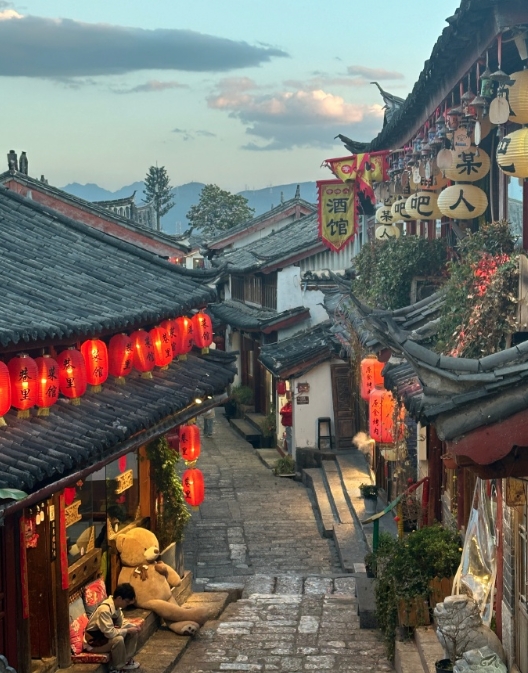 江古城的夜，宁静与喧嚣、古老与现代的完美融合 (2).png