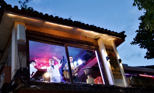 江古城的夜，宁静与喧嚣、古老与现代的完美融合 (6).png