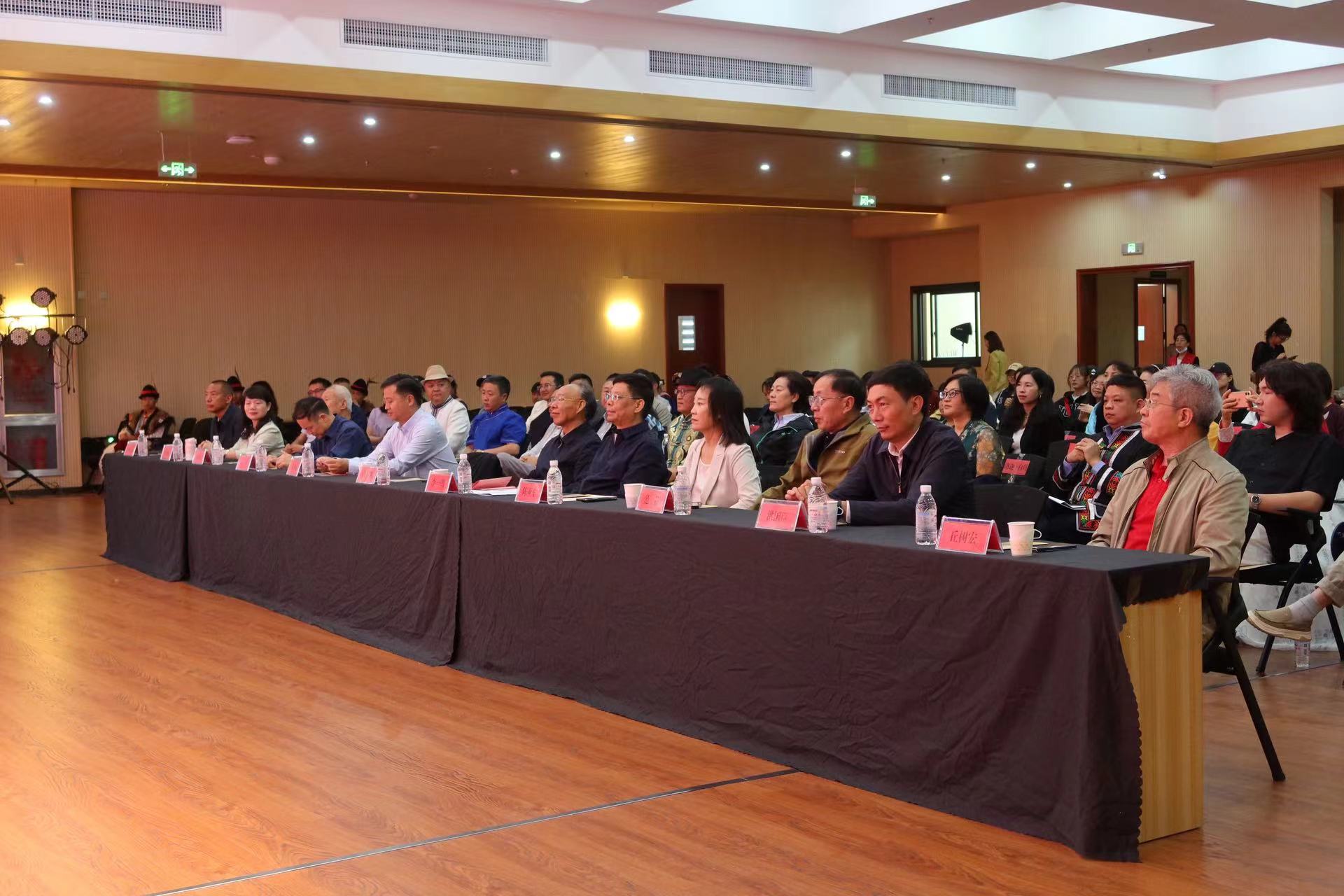 2023《民族文学》年度奖颁奖典礼在丽江举行 (2).jpg