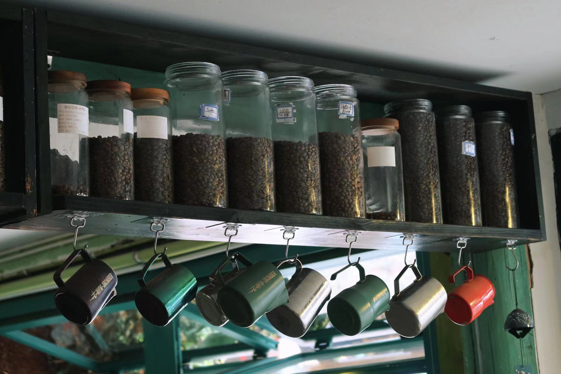 白沙古镇咖啡业态蓬勃发展 成为游客体验丽江慢生活的新宠 (8).jpg