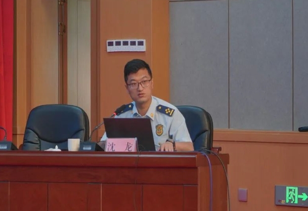 丽江市消防救援支队联合市文旅局组织开展全市文物系统和客栈协会消防安全专题授课 (1).png