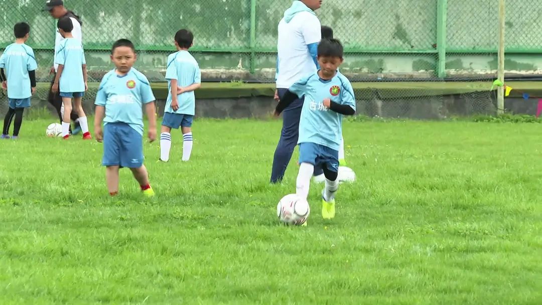 古城区校园足球“满天星”精英训练营暑期夏令营启幕03.jpg