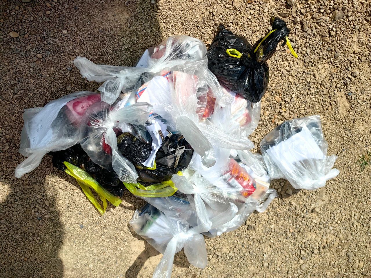 古城公安成功捣毁一个流动赌博窝点 现场抓获51人！3.jpg