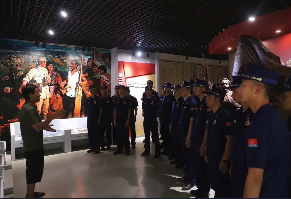 云南省森林消防总队丽江支队古城中队开展“感悟边屯文化，传承革命精神”主题党日活动 (3).png