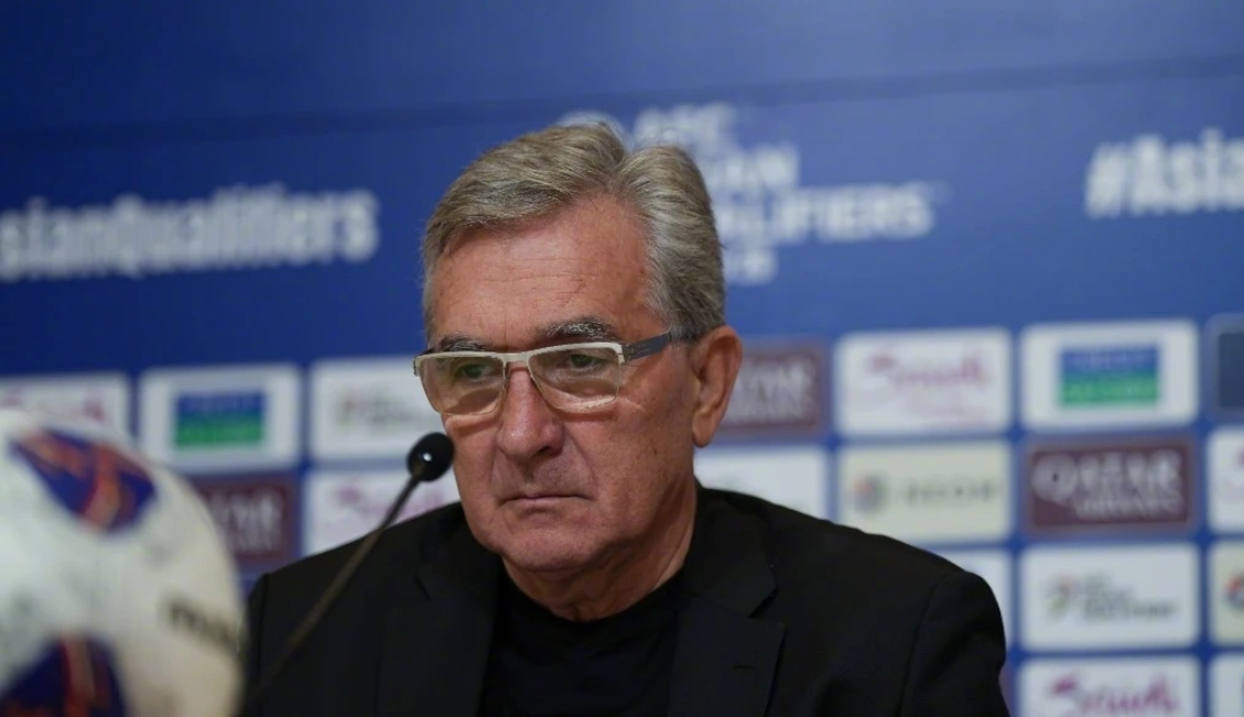 中国队痛失好局 主帅难辞其咎