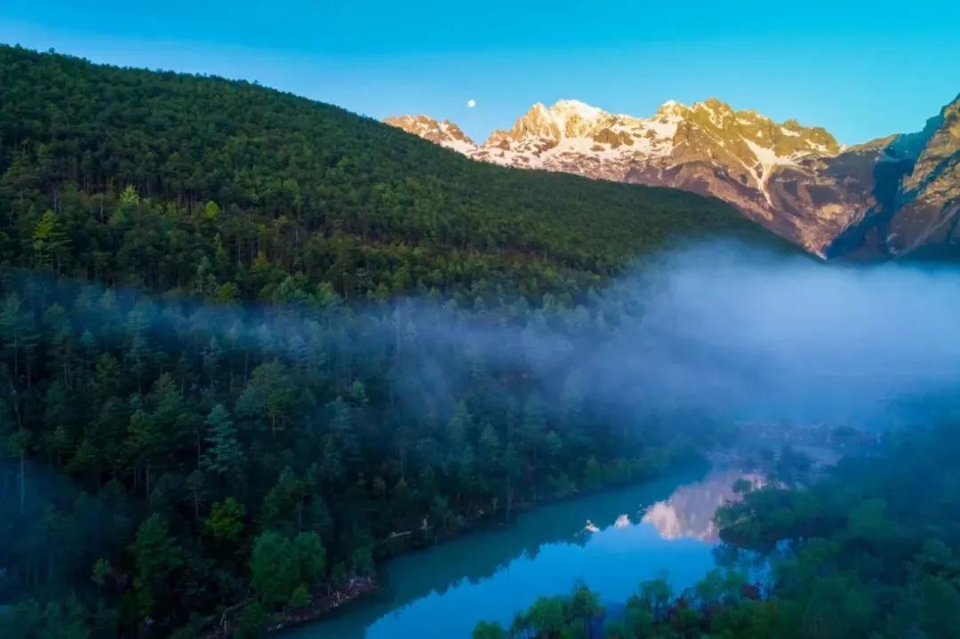 玉龙雪山入围！首批14座世界旅游名山3.jpg