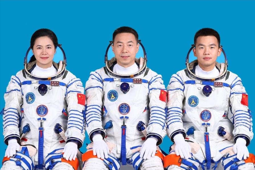 神十九航天员乘组定了，他们仨.jpg