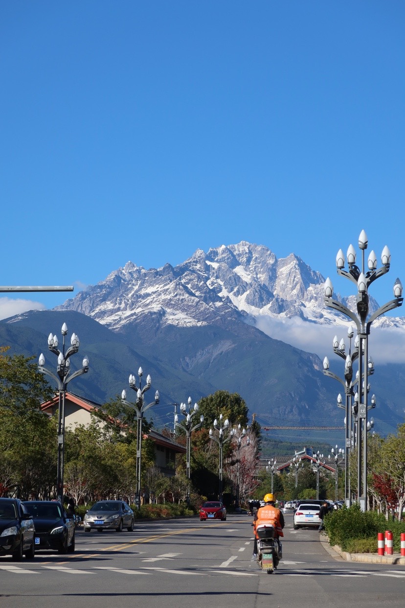 玉龙雪山初晴，绝美“颜值”刷爆丽江朋友圈4.JPG