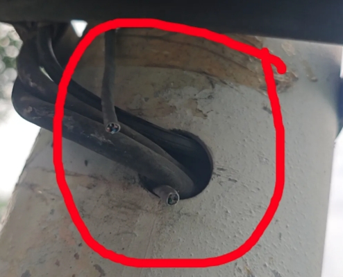 “电子眼”遭黑手！竟然是快递站老板干的 (1).png