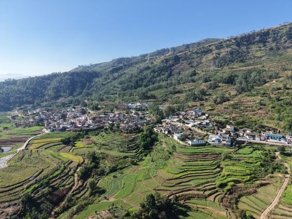 华坪县大力发展“生态 康养” 银发族越冬度假新去处1.jpg