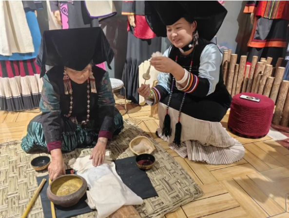 “非遗 旅游”！宁蒗非遗传统服饰，绽放文化新魅力1.png
