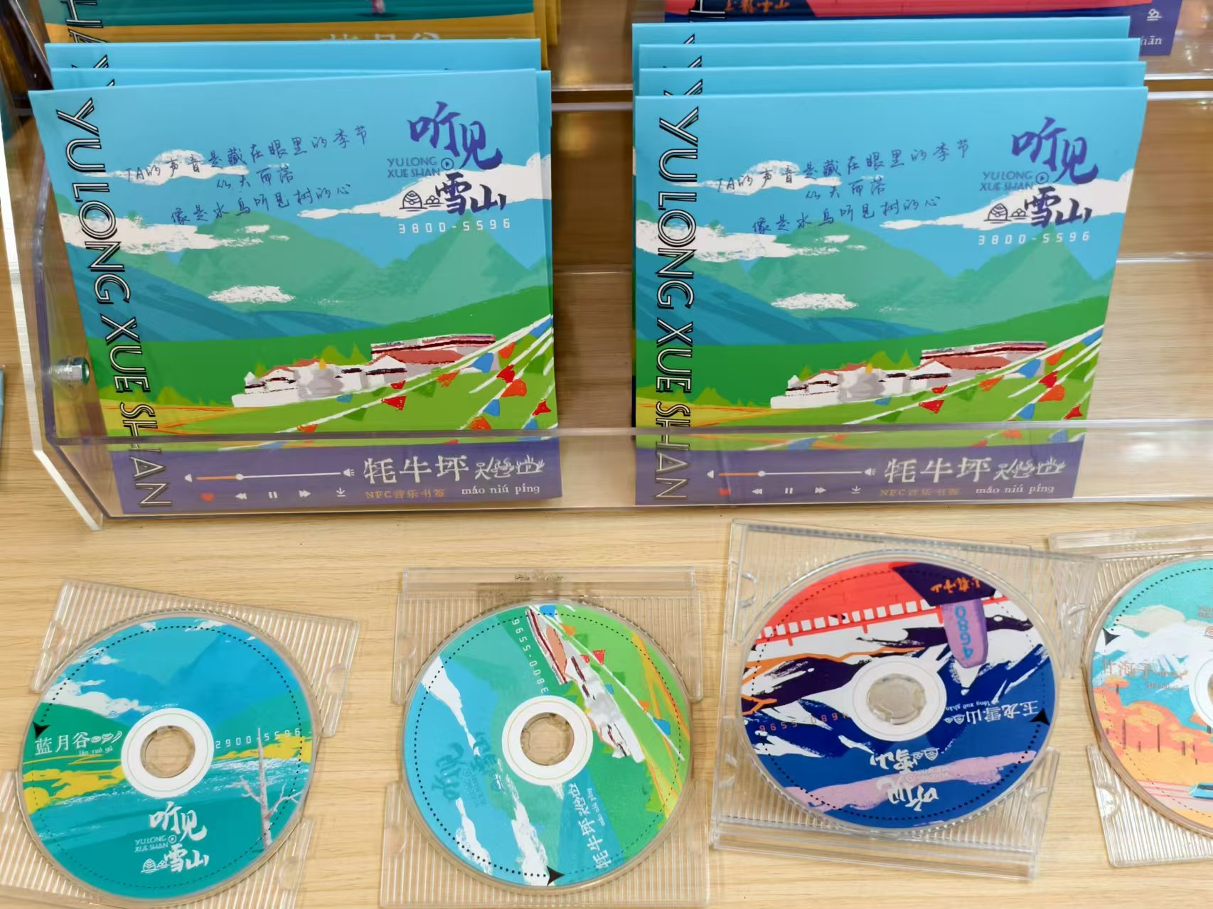 冰箱贴也能做出多样玩法，丽江古城这家文创店为何这么红？ (5).jpg