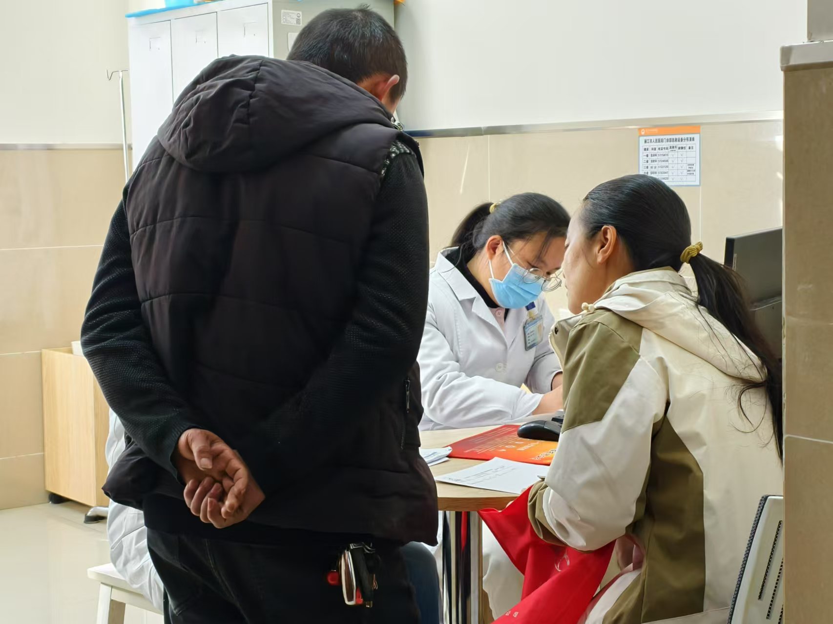 省一院“朱宝生专家团队工作站”落户丽江市人民医院 (7).jpg