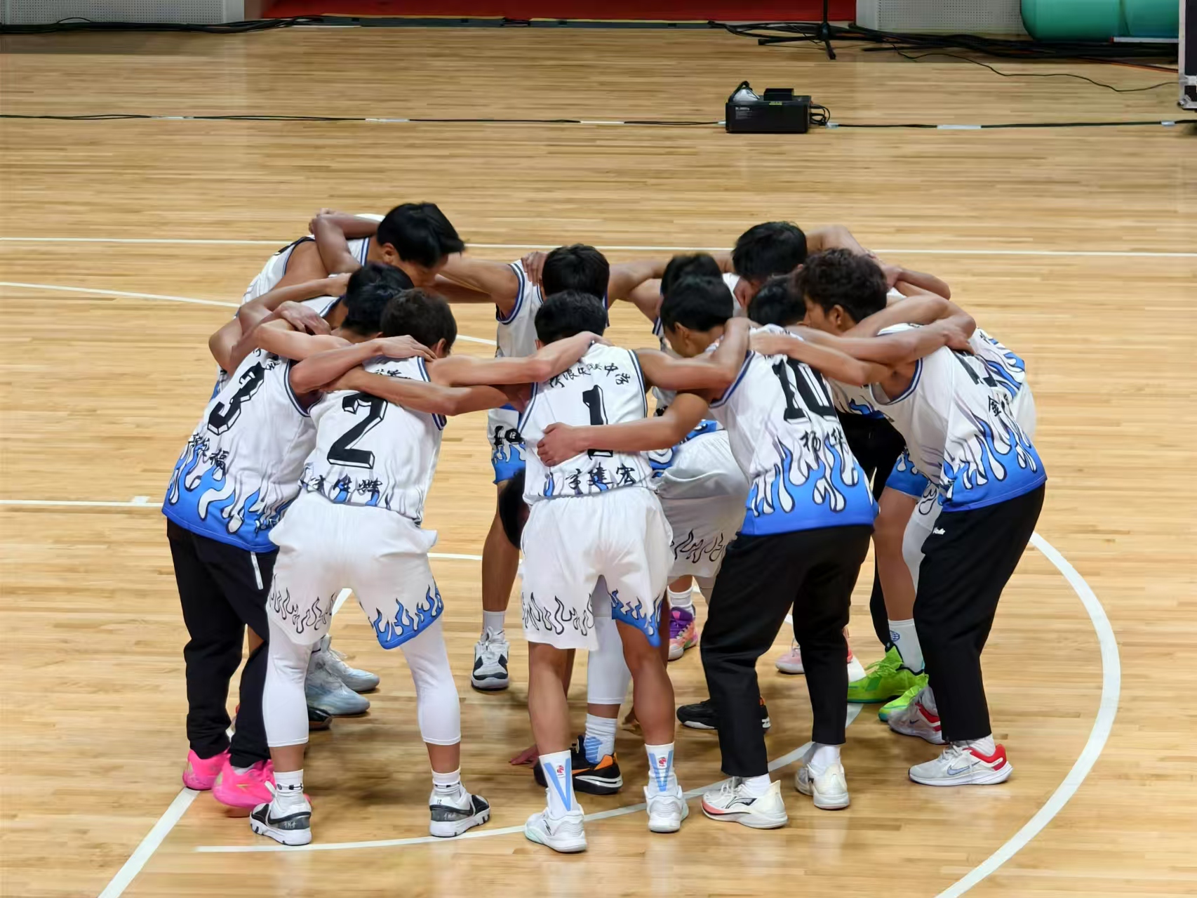 2024年丽江市首届青少年校园篮球联赛圆满闭幕 宁蒗县民族中学夺得高中男子组冠军 (1).jpg