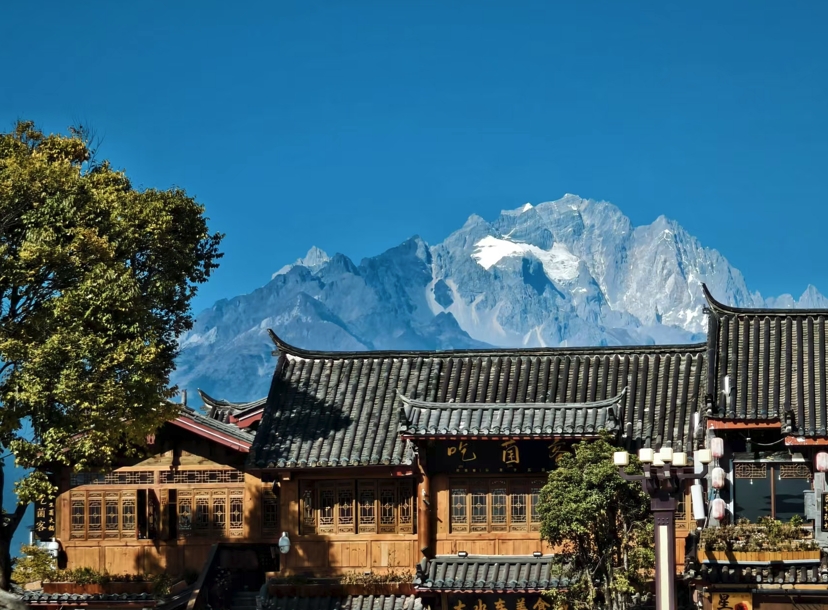 在丽江古城遇见玉龙雪山 (1).png