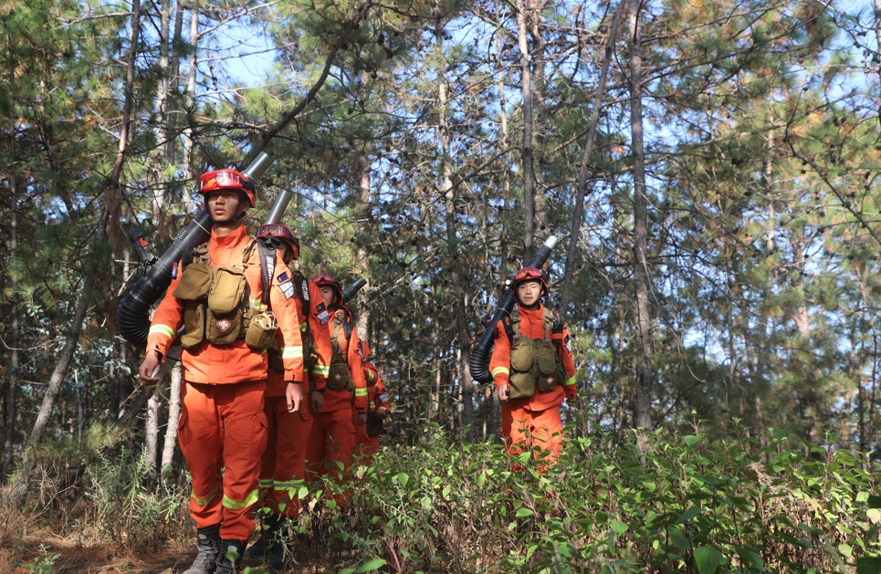 丽江市森林消防支队永胜中队：筑牢安全屏障，守护绿色家园 (1).png