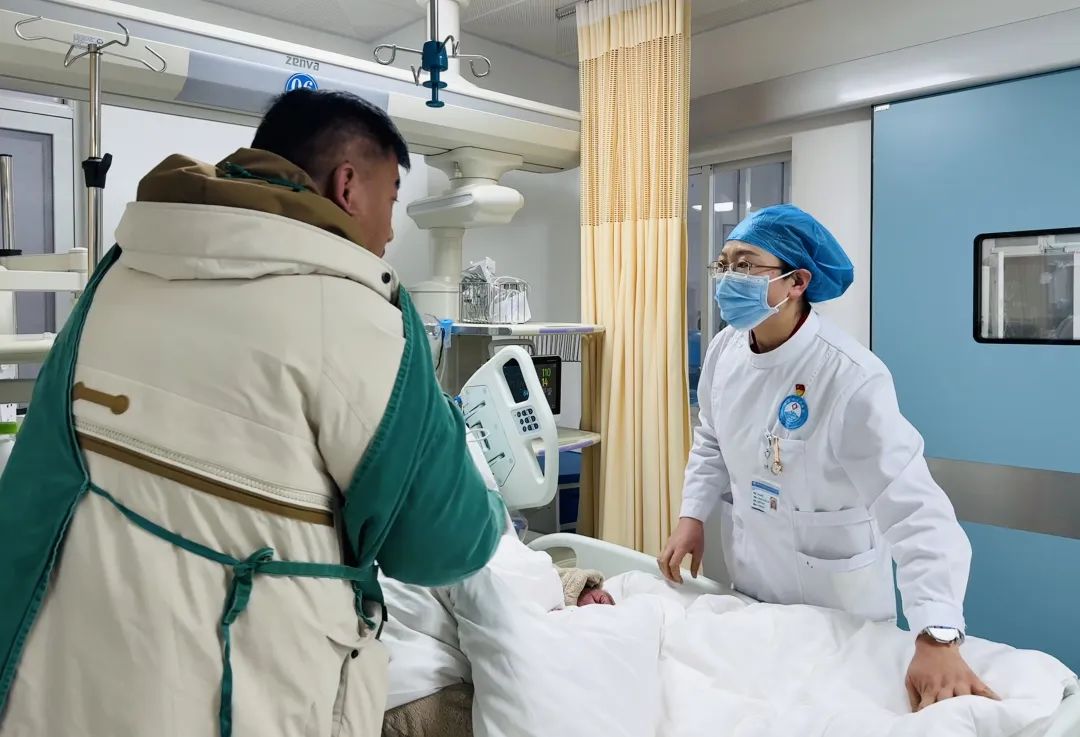 除夕夜，他们在 “医”线坚守！6.jpg