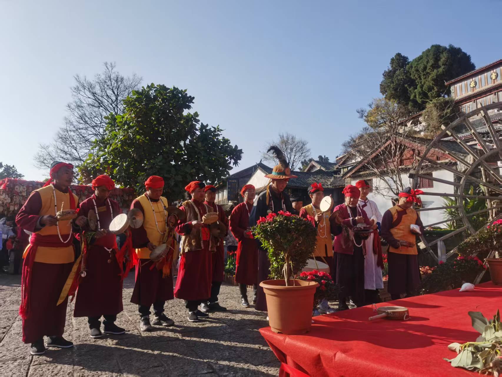 丽江古城举行东巴祈福民俗展示活动，共庆新春祈求丰年1.jpg