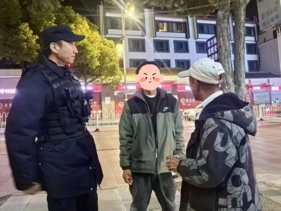 守护万家灯火 尽显平安底色——丽江公安圆满完成春节安保任务5.jpg