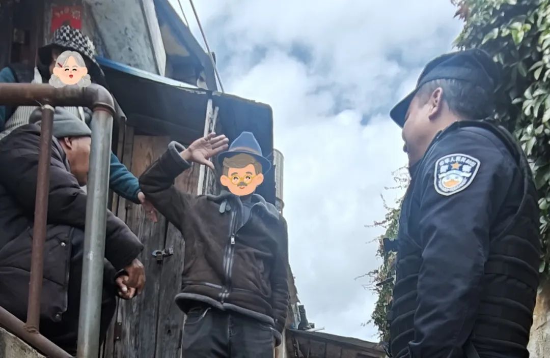游客花式点赞致谢  丽江公安暖心服务收获满满认可 (1).jpg
