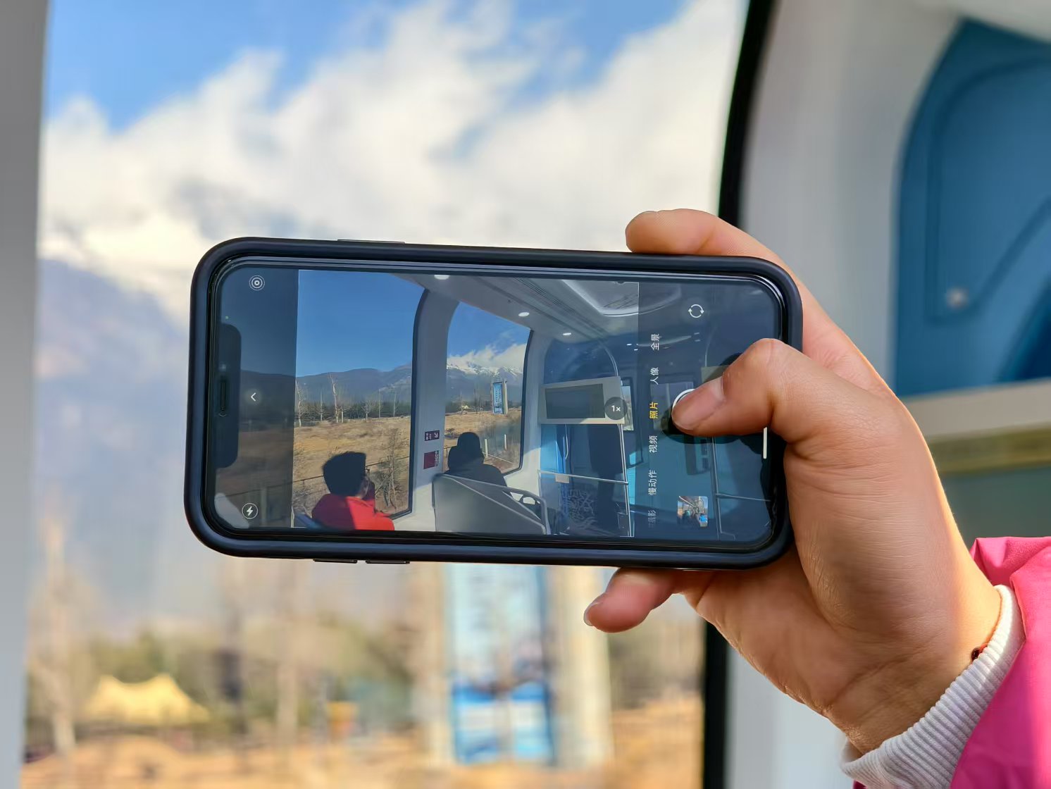 春游丽江 搭乘观光火车共赴玉龙雪山浪漫之约1.jpg