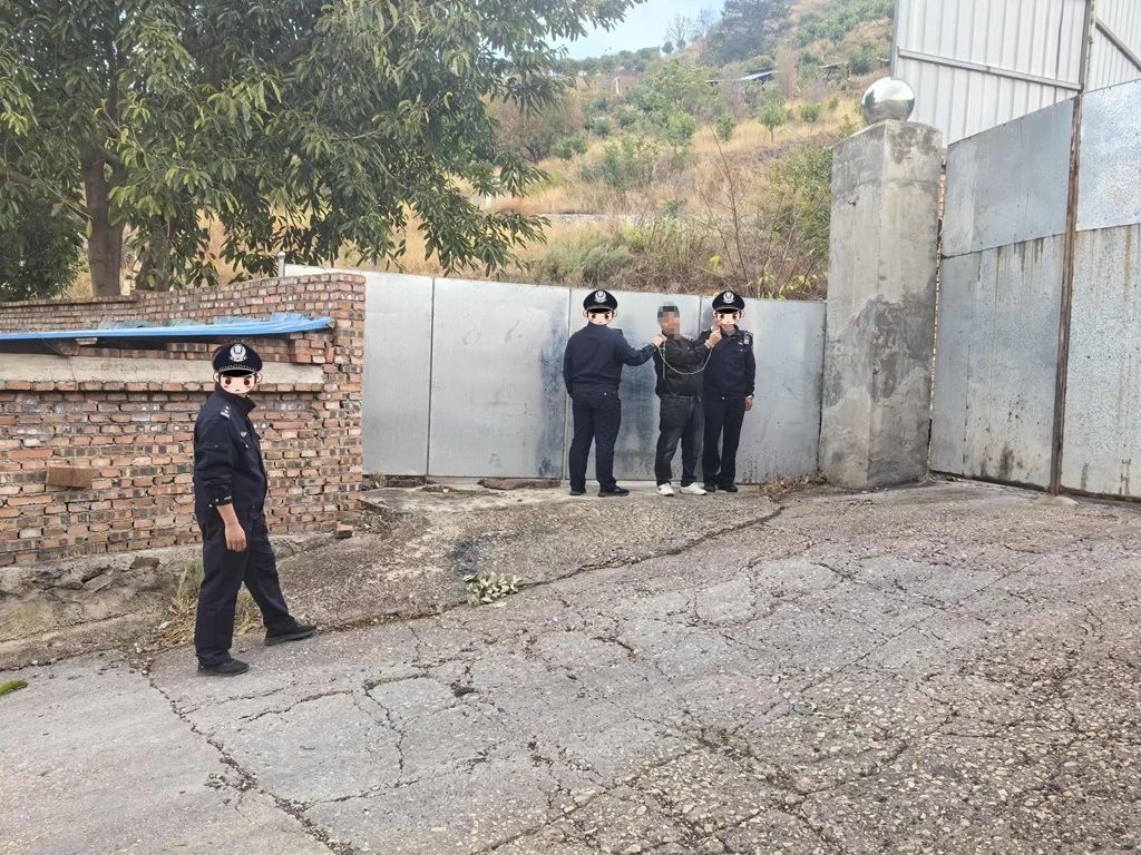 创新警务机制 提升打击效能——华坪公安片区刑侦改革护民安1.jpg