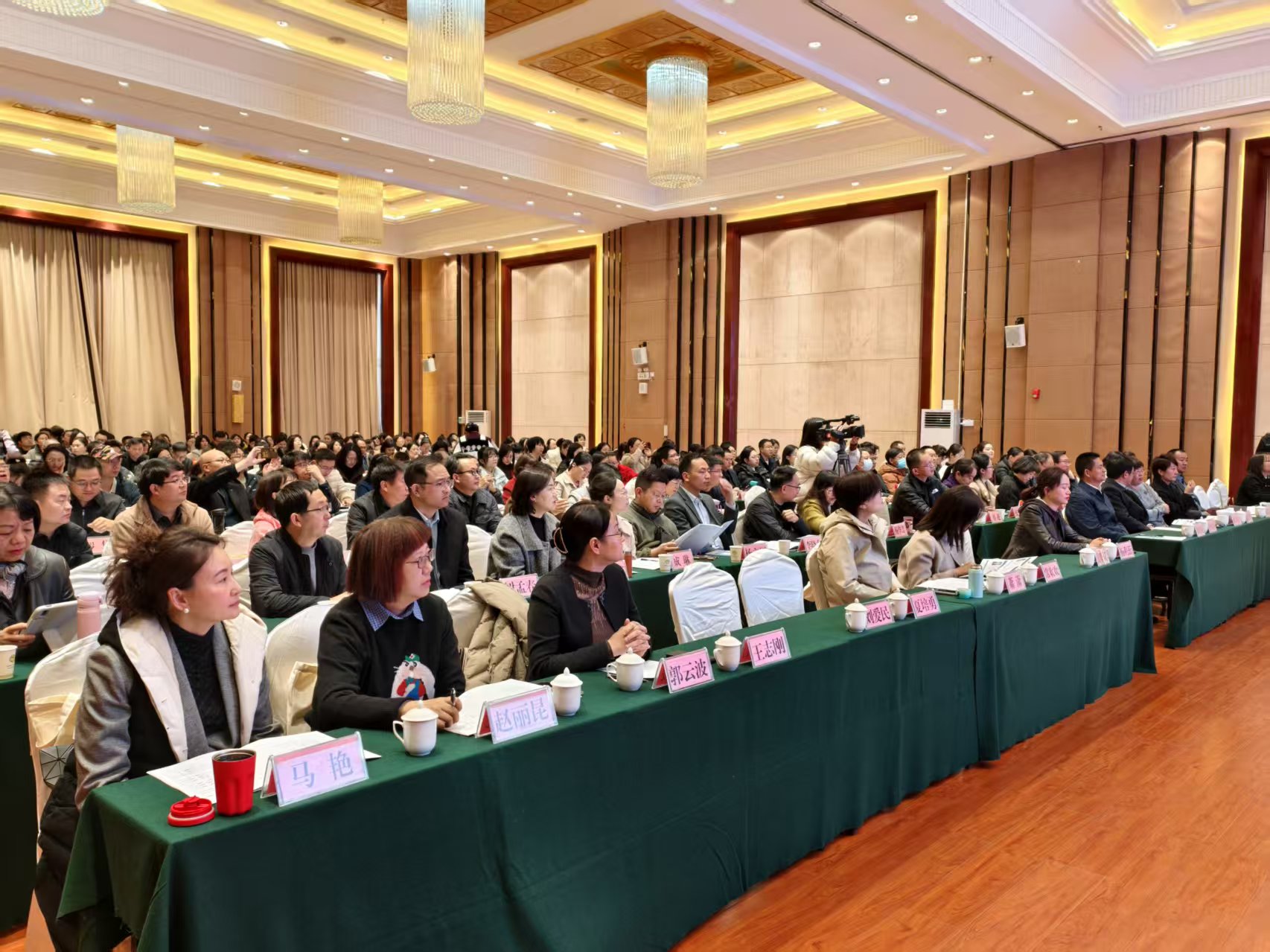 云南省医院协会在丽江办班 聚焦公立医院高质量发展 (3).jpg