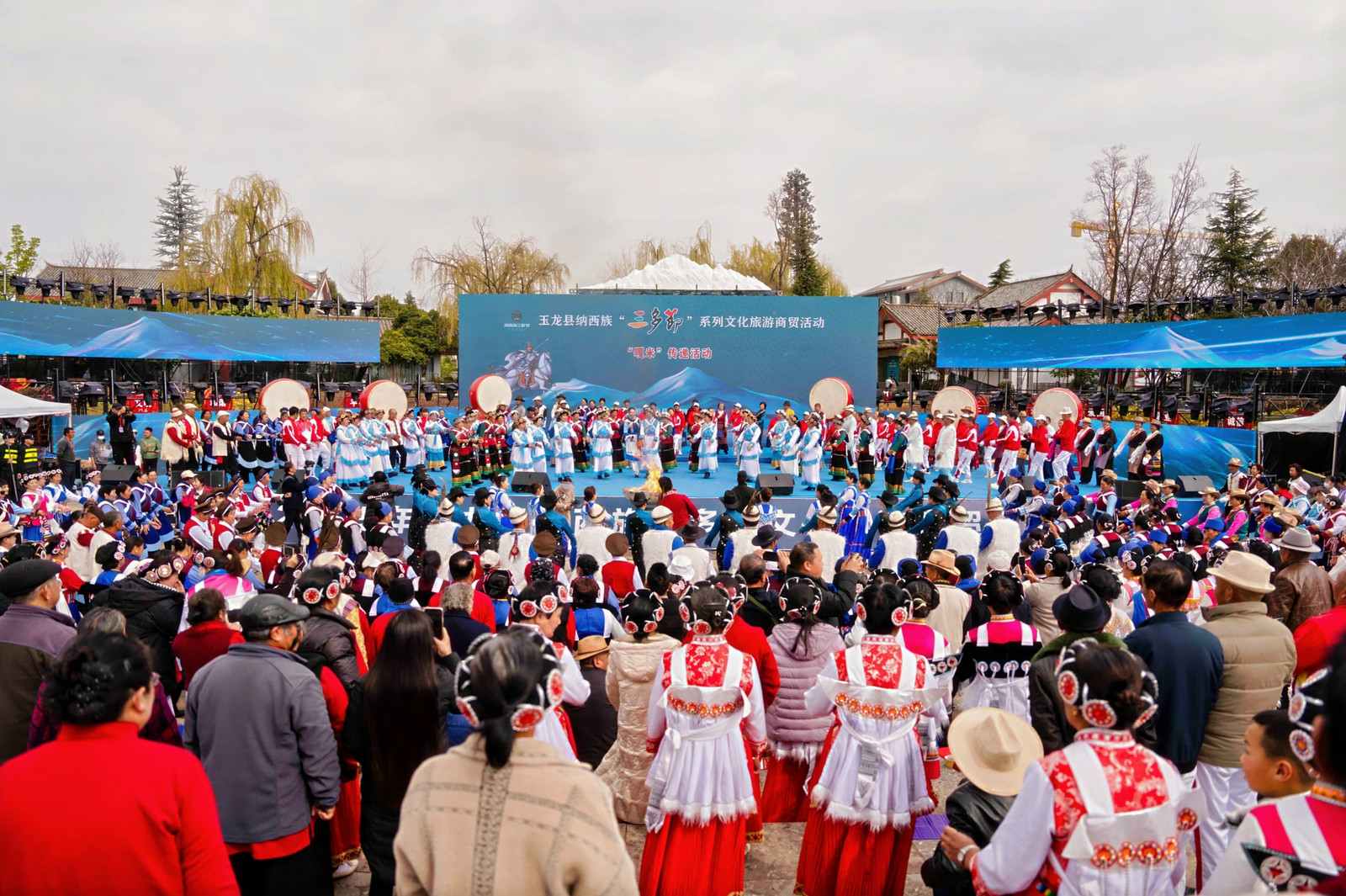 载歌载舞！丽江欢庆2025（乙巳）年纳西族“三多节”3.jpeg