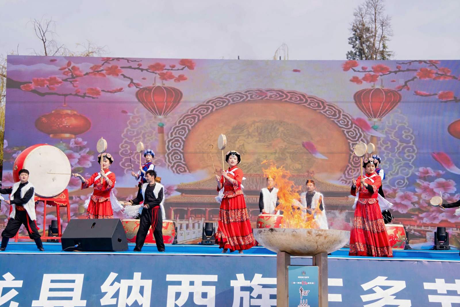 载歌载舞！丽江欢庆2025（乙巳）年纳西族“三多节”4.jpeg
