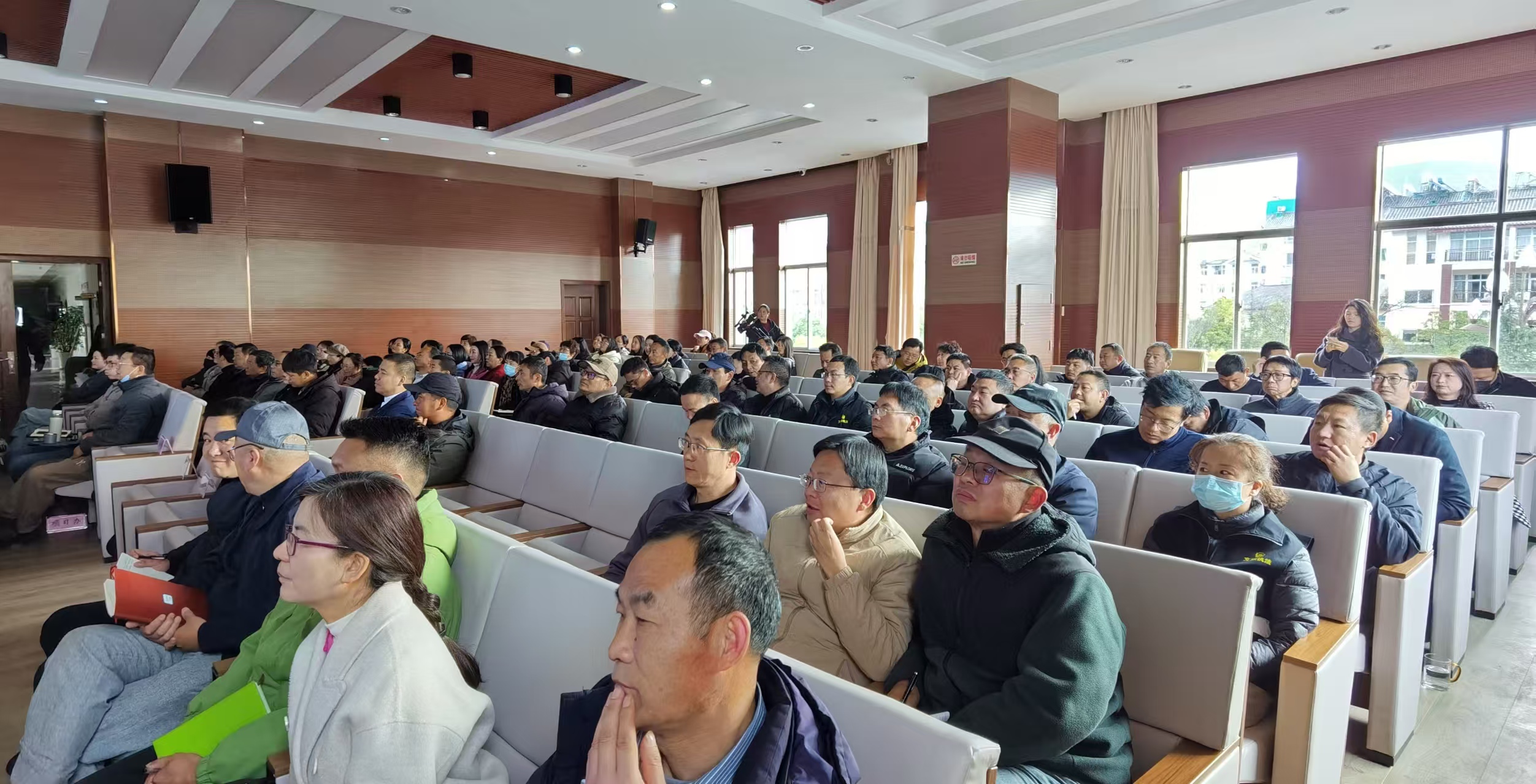 丽江市文旅系统传达学习习近平总书记考察云南重要讲话重要指示精神3.jpg