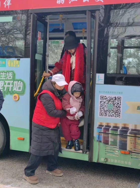 服务无小事 细节见真心，玉龙雪山连获游客表扬信3.jpg