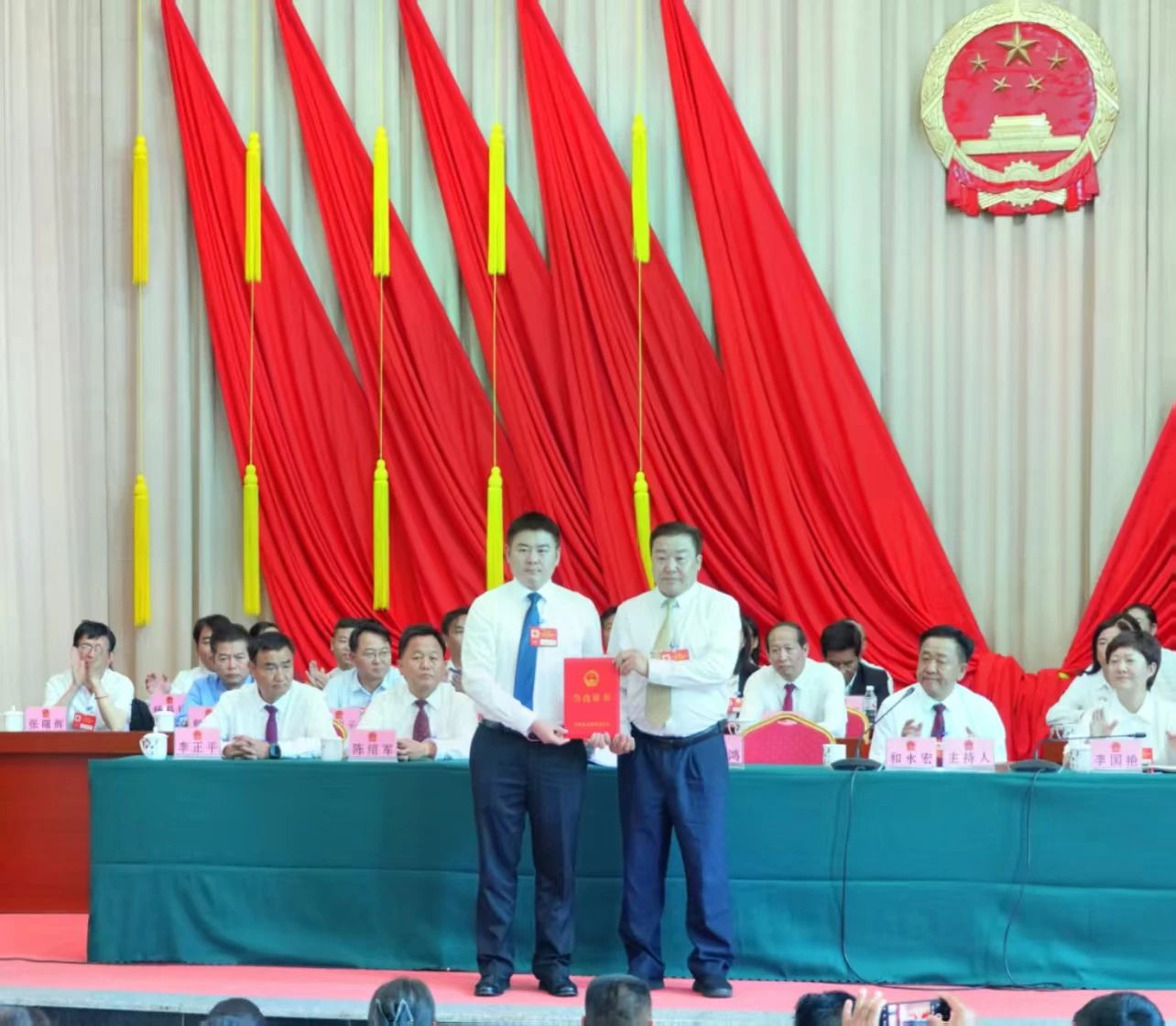 周帮友当选永胜县人民政府县长3.jpg