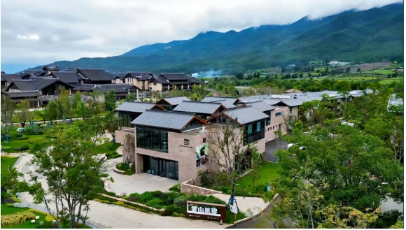 丽江新地标！阿美泽街区5.15开业，解锁“自然 人文”顶配旅居2.png