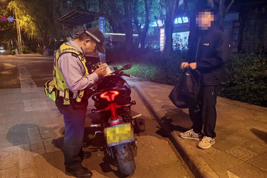 丽江严打 “飙车炸街” 让道路回归宁静与安全4.jpg