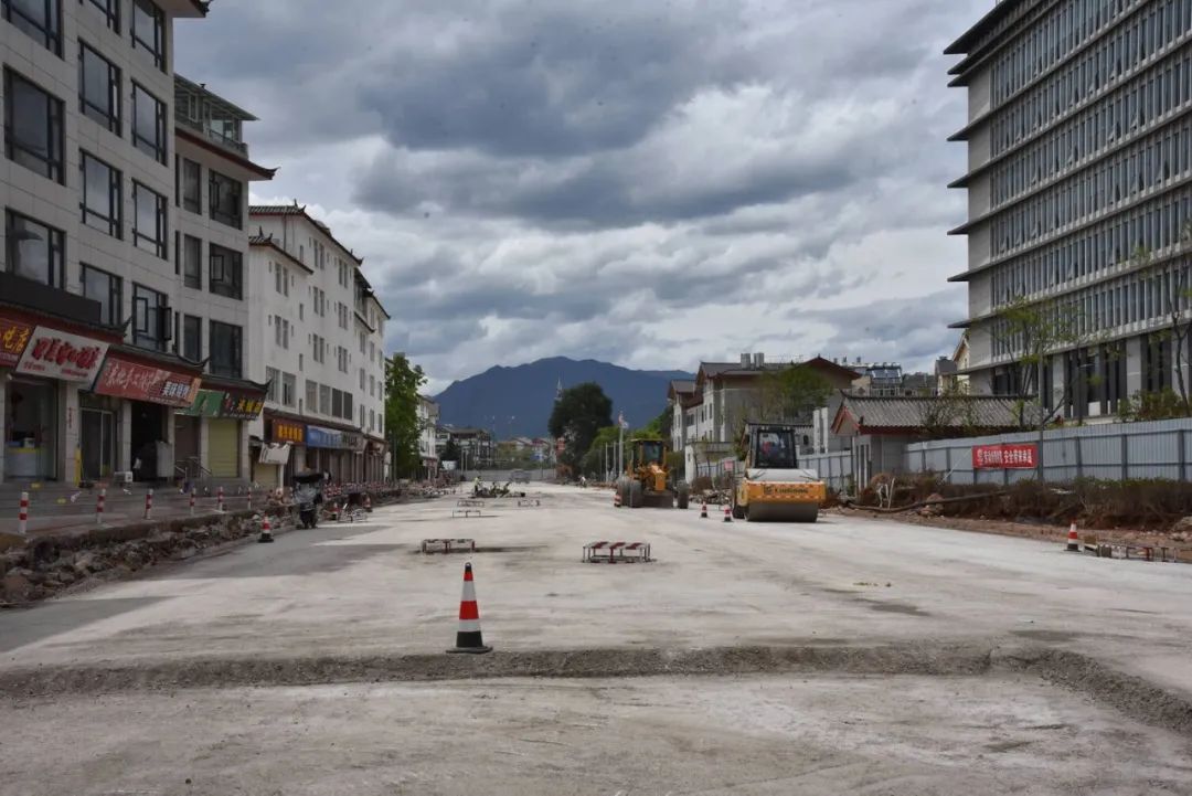 南口路北半段道路拓宽工程进入收尾阶段 预计本月底通车 (1).jpg