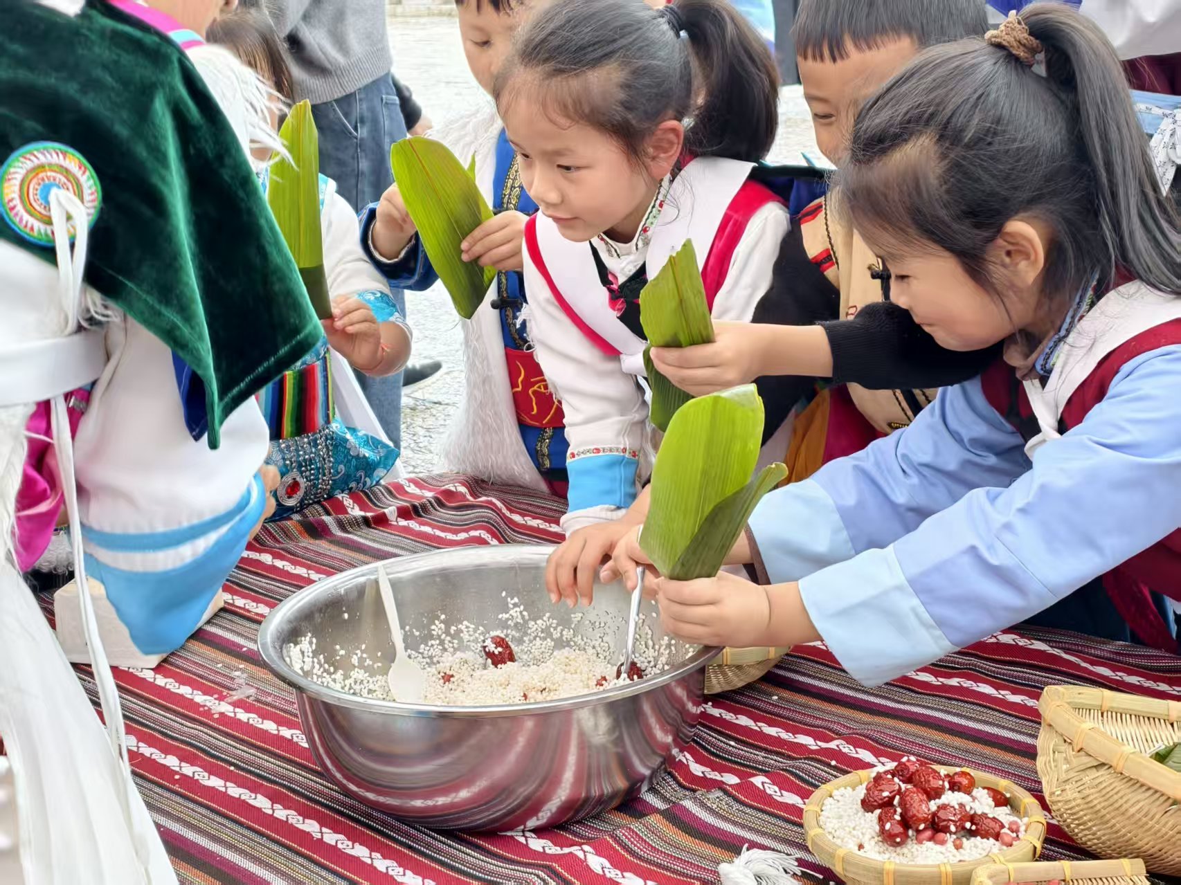 端午来丽江古城！烟火美食、民俗手作、篝火打跳全解锁 (7).jpg
