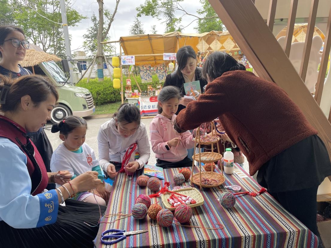 双节同庆！中济海公园“五彩端午 六艺童年”乐翻大小朋友4.jpg