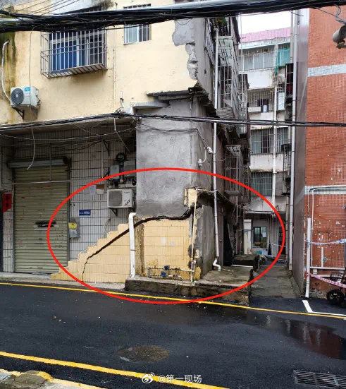 突发！深圳一小区房屋沉降、墙体开裂！783人紧急疏散，学校停课排查1.png