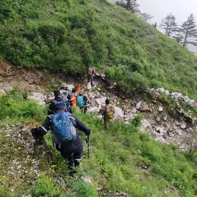 丽江徒步失联贵州女大学生已找到，不幸遇难！再次提醒：严禁进入未开发区域2.jpg