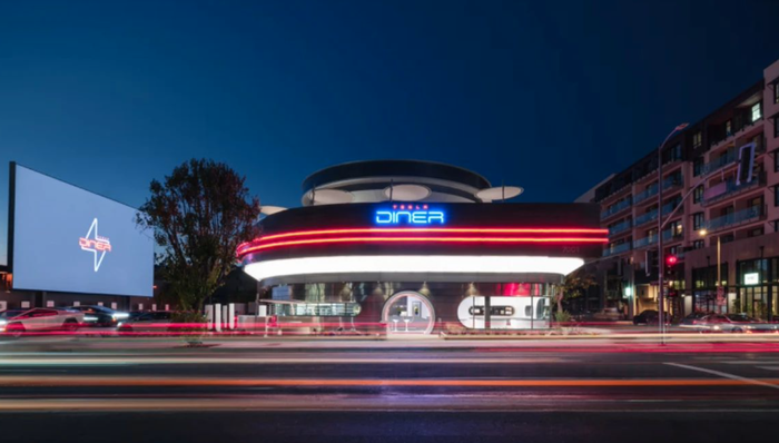 特斯拉跨界布局餐饮业 首家超级充电餐厅美国开业1.png